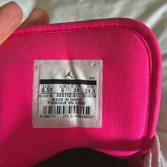 hot pink jordan’s - Picture 6 of 6
